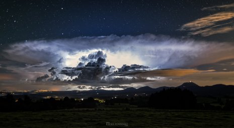 orage éclairs chaîne des Puys Auvergne