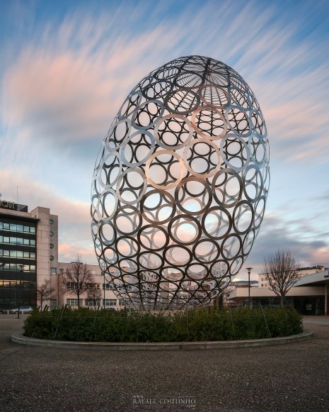Ballon oval statue Clermont-Ferrand