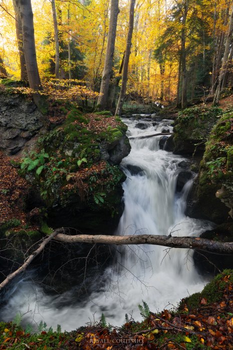 cascade Chilloza Couze-Pavin Auvergne automne