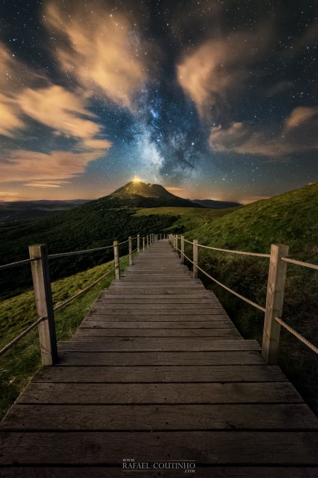 nuit voie lactée Puy de Dôme escalier Pariou Auvergne