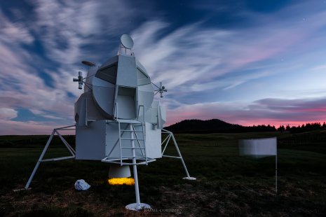Lunar Trash œuvre horizon sancy Olivier Thomas Auvergne