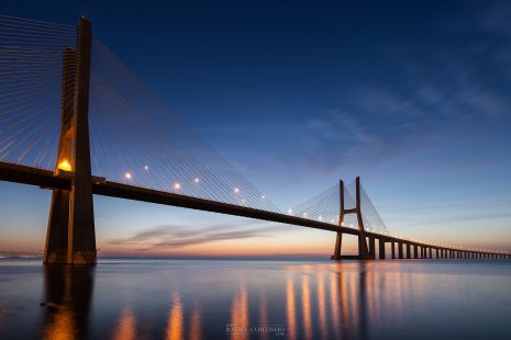 Pont Vasco de Gama au lever du soleil Portugal Lisbonne
