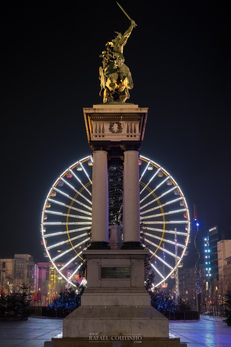 statue Vercingétorix & grande roue, place de Jaude Clermont-Ferrand